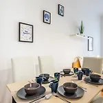 Διαμέρισμα Riverside Cozy And Spacious