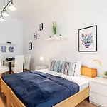 Apartment Riverside Cozy And Spacious Budapest
