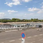 Riverside Cozy And Spacious Budapest