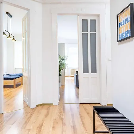 Riverside Cozy And Spacious Апартаменты