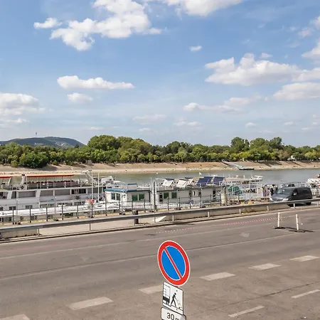 Riverside Cozy And Spacious 布达佩斯